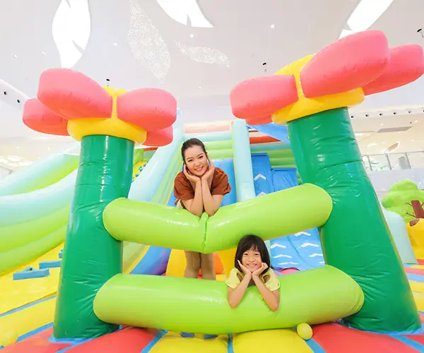 bounce-around-sg-carousel-6